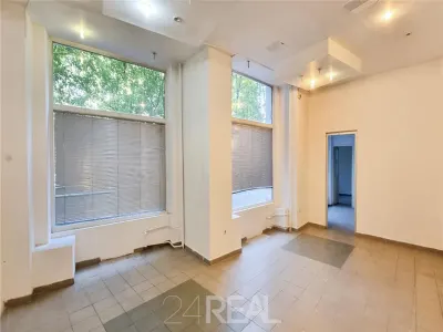 Spatiu comercial stradal Calea Crangasi