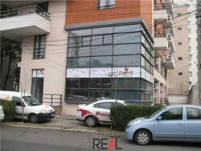 Inchiriere Spatiu Comercial/Showroom parter si mezanin