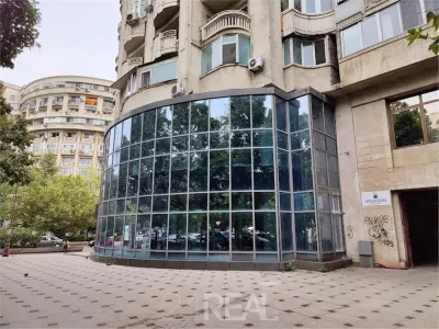 Inchiriere spatiu comercial 600 mp - ideal clinica/showroom
