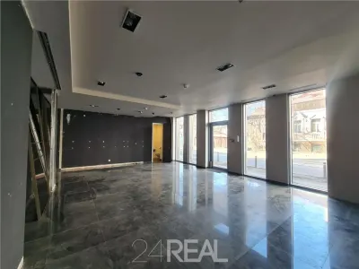 Spatiu comercial Ferdinand - loc parcare - 78 mp - utilitati incluse